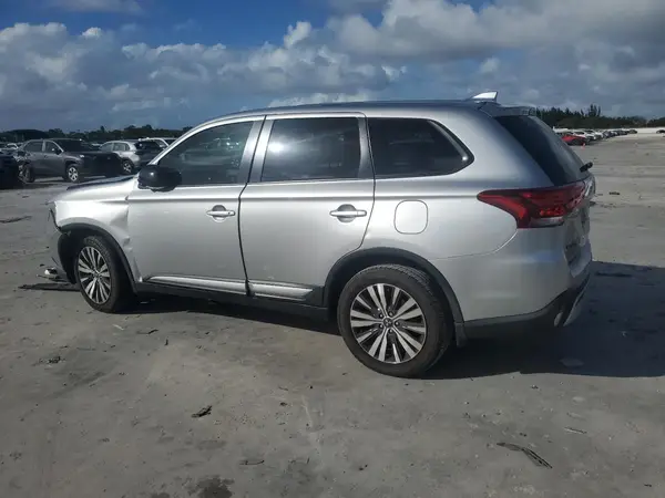 JA4AD2A3XKJ000169 2019 MITSUBISHI OUTLANDER - Image 2