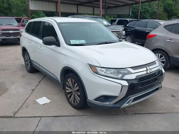 JA4AD2A3XKZ006880 2019 MITSUBISHI OUTLANDER - Image 1