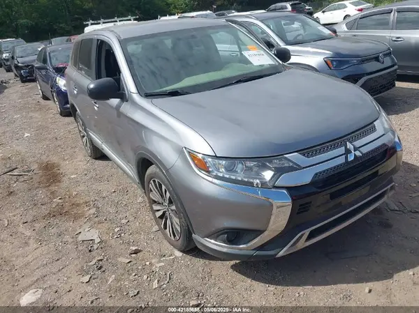 JA4AD2A3XKZ007527 2019 MITSUBISHI OUTLANDER - Image 1
