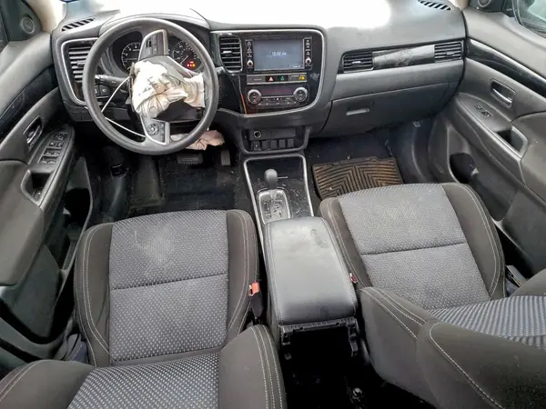 JA4AD2A3XKZ008614 2019 MITSUBISHI OUTLANDER - Image 8