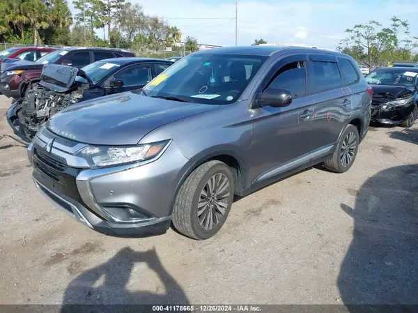 JA4AD2A3XKZ014462 2019 MITSUBISHI OUTLANDER - Image 2