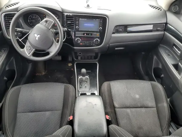 JA4AD2A3XKZ016342 2019 MITSUBISHI OUTLANDER - Image 8