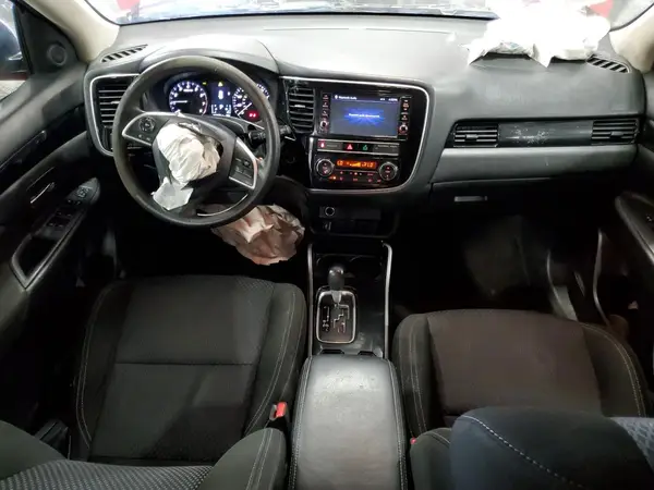 JA4AD2A3XKZ017541 2019 MITSUBISHI OUTLANDER - Image 8