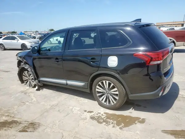 JA4AD2A3XKZ030015 2019 MITSUBISHI OUTLANDER - Image 2