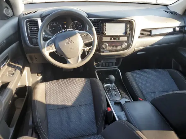 JA4AD2A3XKZ037224 2019 MITSUBISHI OUTLANDER - Image 8