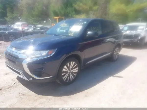 JA4AD2A3XKZ038437 2019 MITSUBISHI OUTLANDER - Image 2