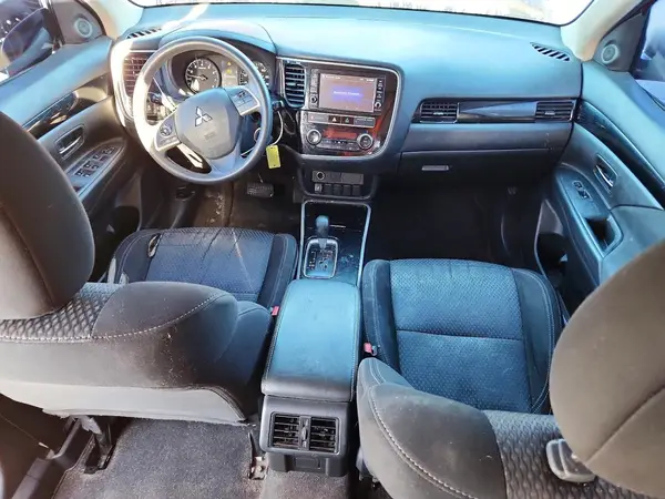 JA4AD2A3XKZ048420 2019 MITSUBISHI OUTLANDER - Image 8