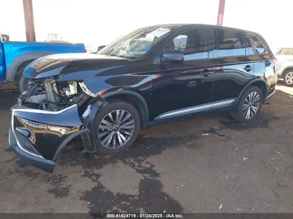 JA4AD2A3XKZ053004 2019 MITSUBISHI OUTLANDER - Image 2