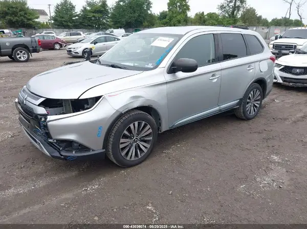 JA4AD2A3XKZ053441 2019 MITSUBISHI OUTLANDER - Image 2