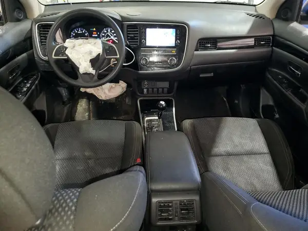 JA4AD2A3XKZ054525 2019 MITSUBISHI OUTLANDER - Image 8