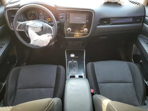 JA4AD2A3XLZ004922 2020 MITSUBISHI OUTLANDER - Image 8