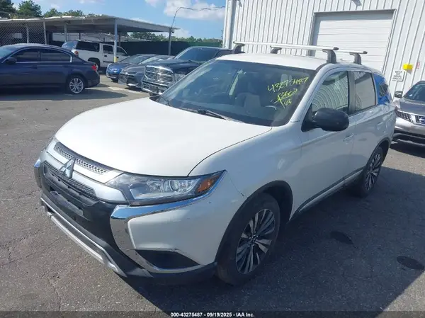 JA4AD2A3XLZ006038 2020 MITSUBISHI OUTLANDER - Image 2
