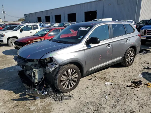 JA4AD2A3XLZ015869 2020 MITSUBISHI OUTLANDER - Image 1