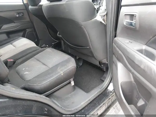 JA4AD2A3XLZ046636 2020 MITSUBISHI OUTLANDER - Image 8