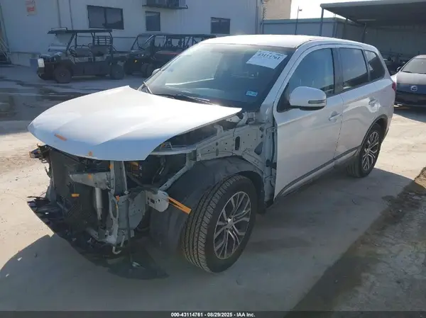 JA4AD3A30GZ000454 2016 MITSUBISHI OUTLANDER - Image 2
