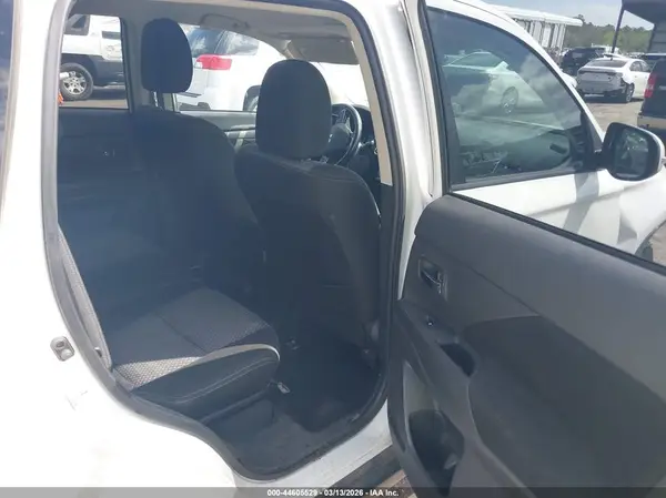 JA4AD3A30GZ007985 2016 MITSUBISHI OUTLANDER - Image 8