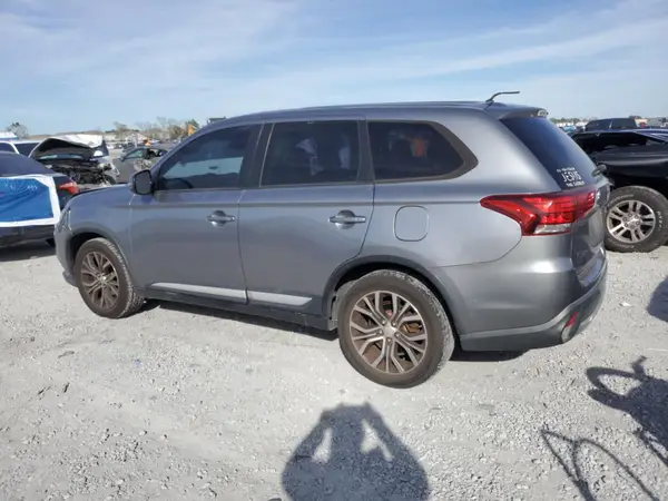 JA4AD3A30GZ011616 2016 MITSUBISHI OUTLANDER - Image 2