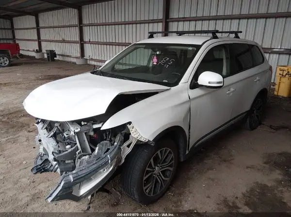 JA4AD3A30GZ014533 2016 MITSUBISHI OUTLANDER - Image 2