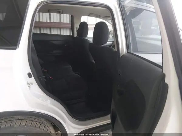 JA4AD3A30GZ014533 2016 MITSUBISHI OUTLANDER - Image 8