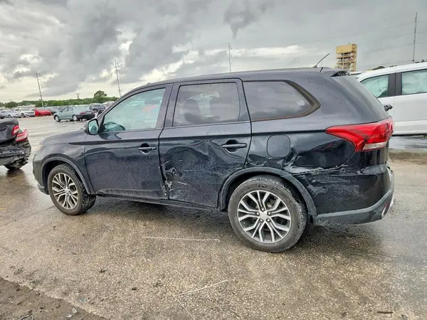 JA4AD3A30GZ016802 2016 MITSUBISHI OUTLANDER - Image 2