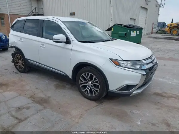 JA4AD3A30GZ018596 2016 MITSUBISHI OUTLANDER - Image 1