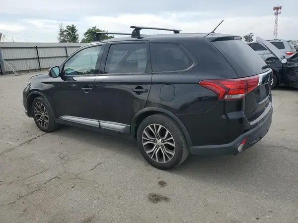 JA4AD3A30GZ018730 2016 MITSUBISHI OUTLANDER - Image 2