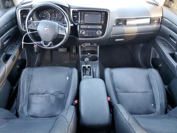 JA4AD3A30GZ019554 2016 MITSUBISHI OUTLANDER - Image 8