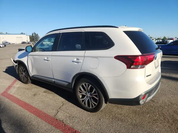 JA4AD3A30GZ022079 2016 MITSUBISHI OUTLANDER - Image 2