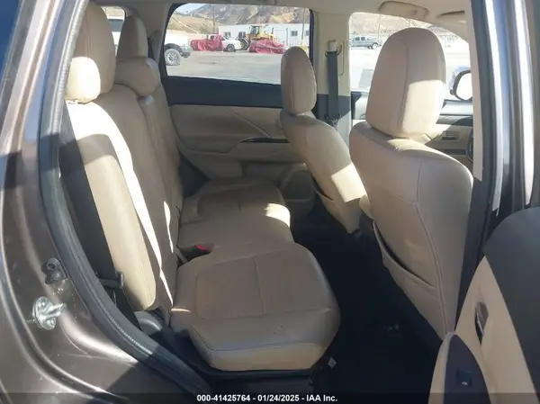 JA4AD3A30GZ022258 2016 MITSUBISHI OUTLANDER - Image 8