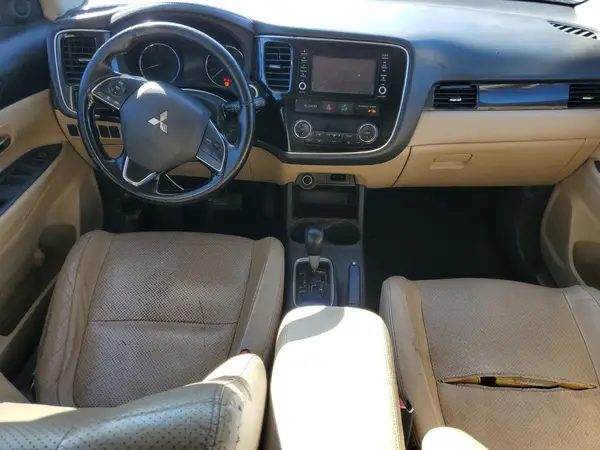 JA4AD3A30GZ035155 2016 MITSUBISHI OUTLANDER - Image 8