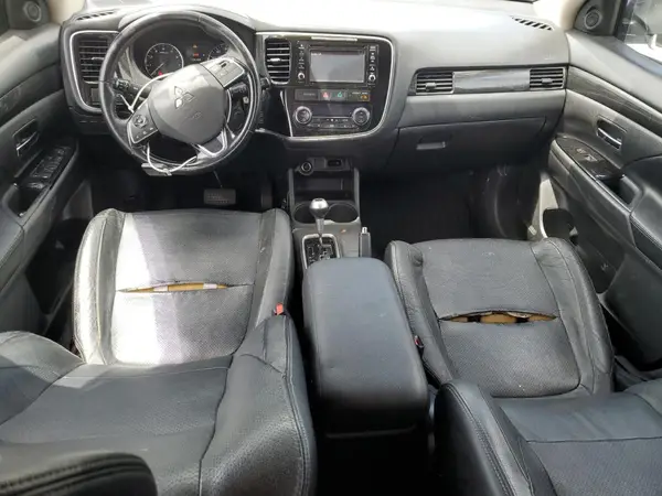 JA4AD3A30GZ036564 2016 MITSUBISHI OUTLANDER - Image 8