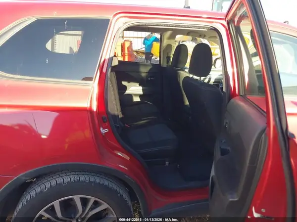 JA4AD3A30GZ052389 2016 MITSUBISHI OUTLANDER - Image 8