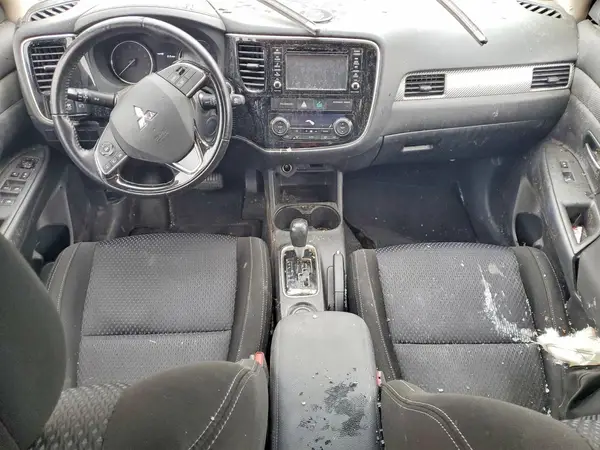 JA4AD3A30GZ065188 2016 MITSUBISHI OUTLANDER - Image 8
