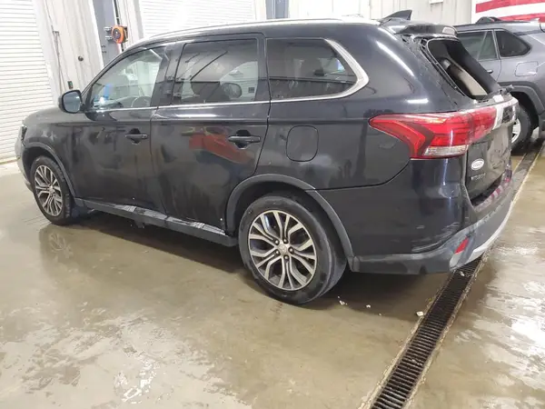 JA4AD3A30HZ010970 2017 MITSUBISHI OUTLANDER - Image 2