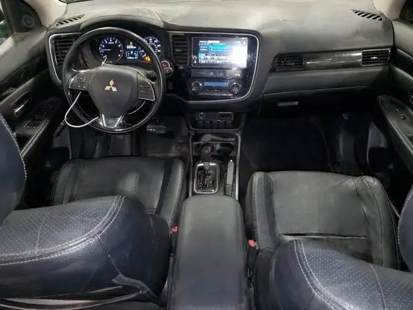 JA4AD3A30HZ010970 2017 MITSUBISHI OUTLANDER - Image 8