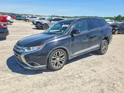 JA4AD3A30HZ011861 2017 MITSUBISHI OUTLANDER