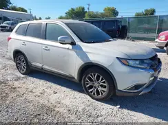 JA4AD3A30HZ028224 2017 MITSUBISHI OUTLANDER
