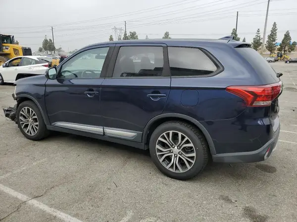 JA4AD3A30HZ028787 2017 MITSUBISHI OUTLANDER - Image 2