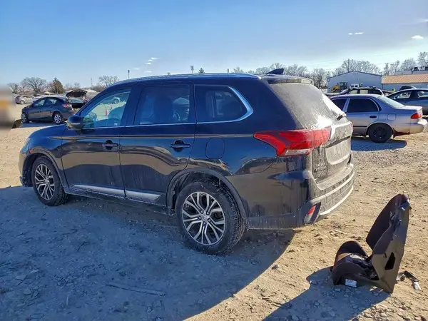 JA4AD3A30HZ037330 2017 MITSUBISHI OUTLANDER - Image 2