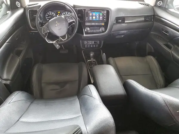 JA4AD3A30HZ042947 2017 MITSUBISHI OUTLANDER - Image 8
