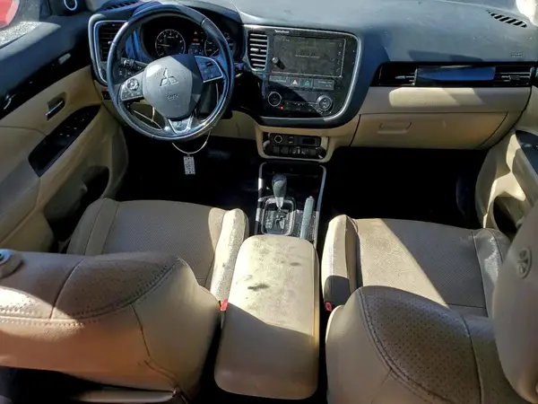 JA4AD3A30HZ046609 2017 MITSUBISHI OUTLANDER - Image 8