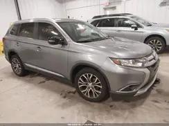 JA4AD3A30HZ053317 2017 MITSUBISHI OUTLANDER