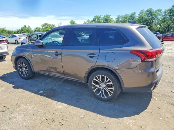 JA4AD3A30HZ058176 2017 MITSUBISHI OUTLANDER - Image 2