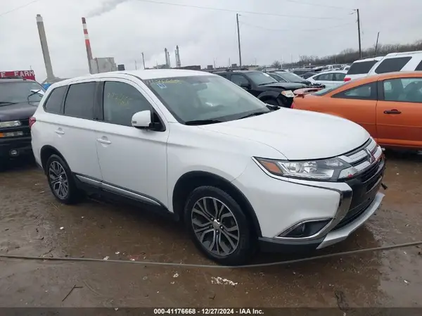 JA4AD3A30HZ061840 2017 MITSUBISHI OUTLANDER - Image 1