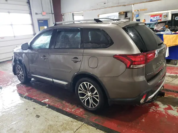 JA4AD3A30HZ067671 2017 MITSUBISHI OUTLANDER - Image 2