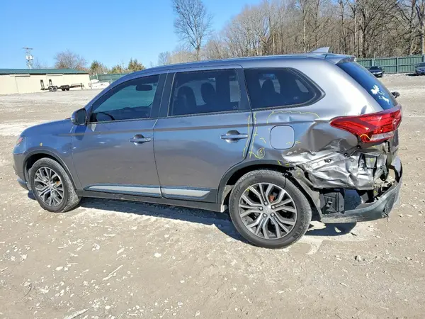 JA4AD3A30JJ001237 2018 MITSUBISHI OUTLANDER - Image 2