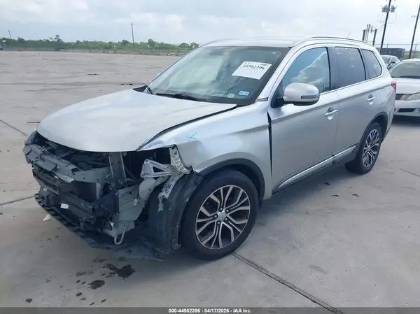 JA4AD3A30JZ008447 2018 MITSUBISHI OUTLANDER - Image 2