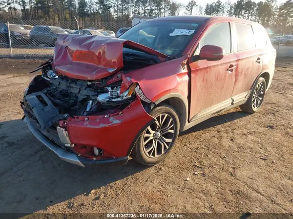 JA4AD3A30JZ011171 2018 MITSUBISHI OUTLANDER - Image 2