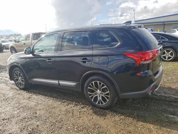 JA4AD3A30JZ015785 2018 MITSUBISHI OUTLANDER - Image 2