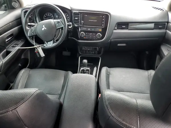 JA4AD3A30JZ016838 2018 MITSUBISHI OUTLANDER - Image 8
